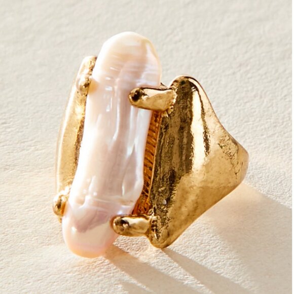 Free People Freshwater Pearl Ring Size 6 NWT - Picture 1 of 2